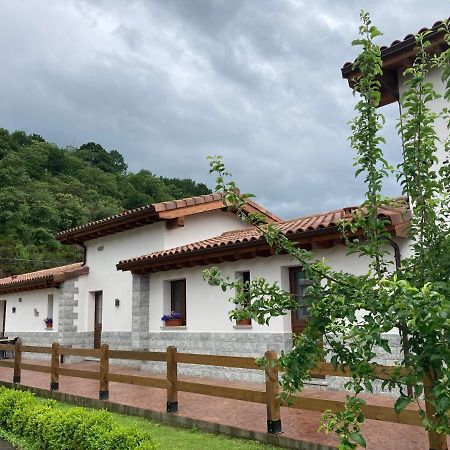 Apartamentos La Presa El Molin Onís Exterior foto